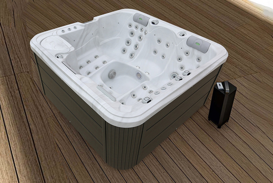 White Outdoor Spa Hot Tub Acrylic Spa Balboa Sistem 54 Total Jet