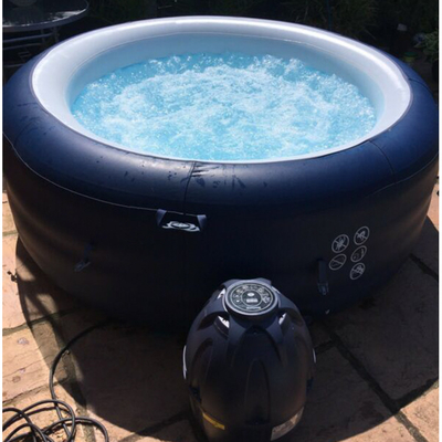 Pesan Luar Ruangan Portabel Inflatable Bathtub Hot Tub Spa Dengan Penutup