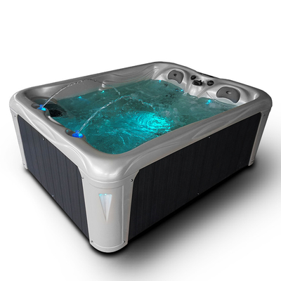Bak Air Panas Berdiri Bebas Tersembunyi Dalam Ruangan Dan Spa Luar Ruangan Dengan Lampu LED